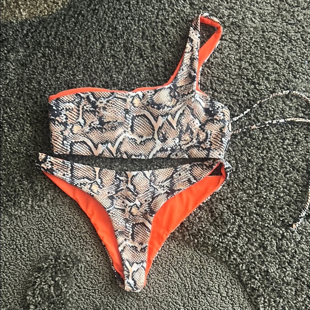 SHEIN Vibrant Orange Bikini Set Women’s Swimsuit Two Piece Swimwear Size S